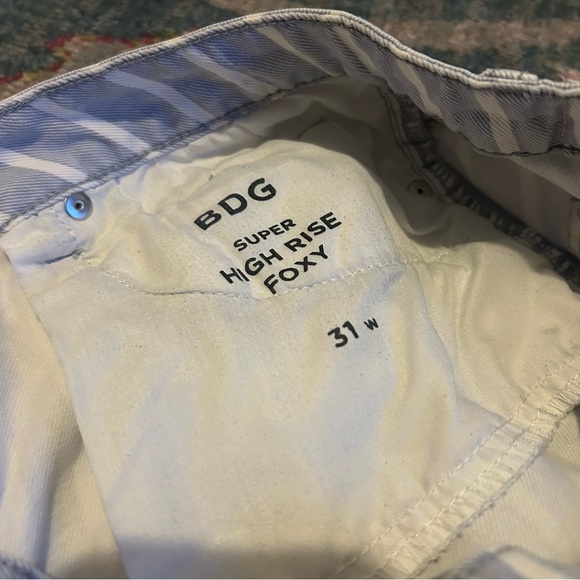 BDG super high rise foxy striped jean shorts- size 31- 100% cotton - Picture 3 of 9